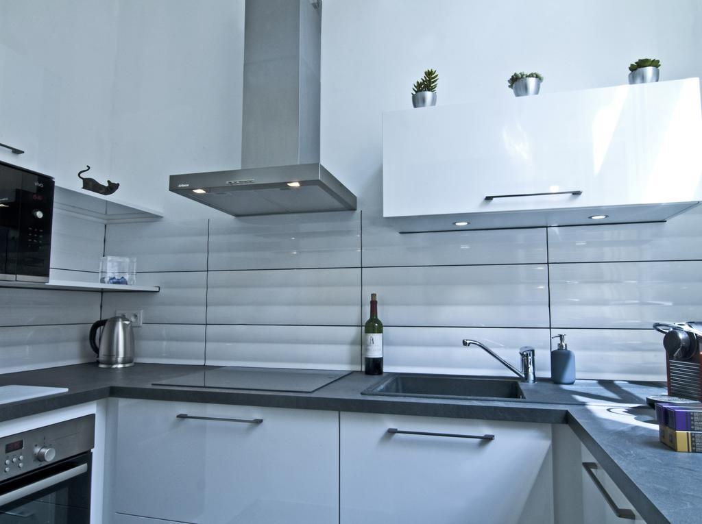 Le Boudoir 137 Apartment บอร์โด ภายนอก รูปภาพ
